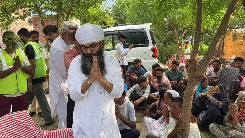 बाढ़ पीड़ितों की सेवा में डेरा जगमालवाली अग्रणी — संत बीरेंद्र सिंह खुद संभाले हुए हैं कमान